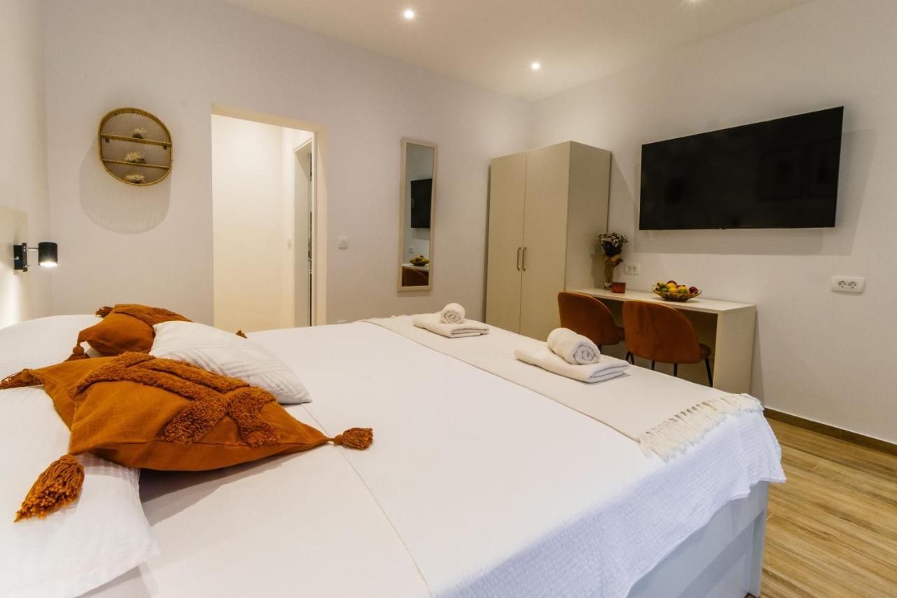 Kiwi Apartma *